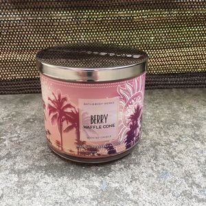 Bath & Body Works 3-Wick Candle - Berry Waffle Cone
